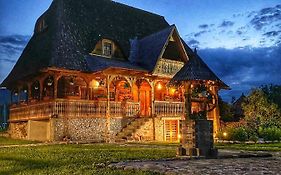 Casa Chira